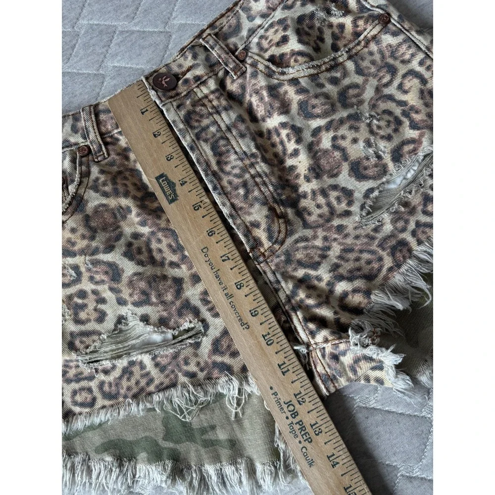 One Teaspoon Outlaws Shorts Womens 25 Brown Leopard Denim Cutoff Frayed Hem